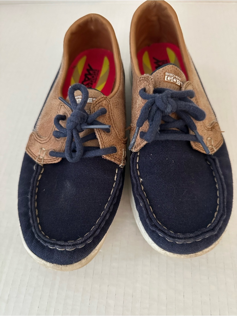 Skechers GO STEP Seashore Womens 6.5 Navy Tan Boat Shoes Goga Max 14416